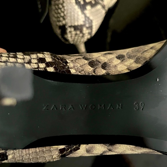 NWT Zara Women Leather Snakeskin Pointed Heeled Ankle Boot Slip On Size 39 (8.5) - Picture 5 of 5